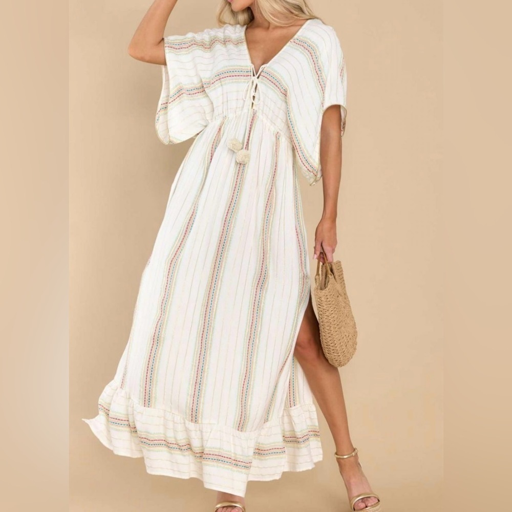 America & Beyond Aurora Rose Maxi Dress Size Small.